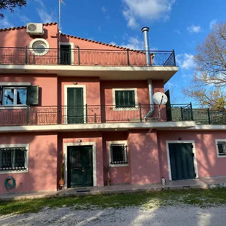 Feriehus House Mina Corfu *